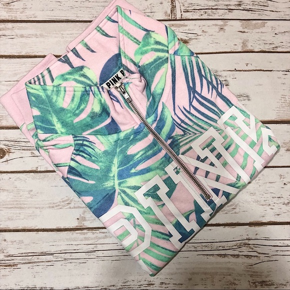 VS PINK Campus Quarter Zip - Picture 2 of 4